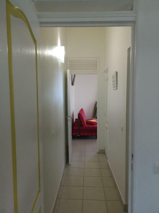 Appartement Beau F2 avec vue sur Les Saintes à Trois-Rivières Extérieur photo
